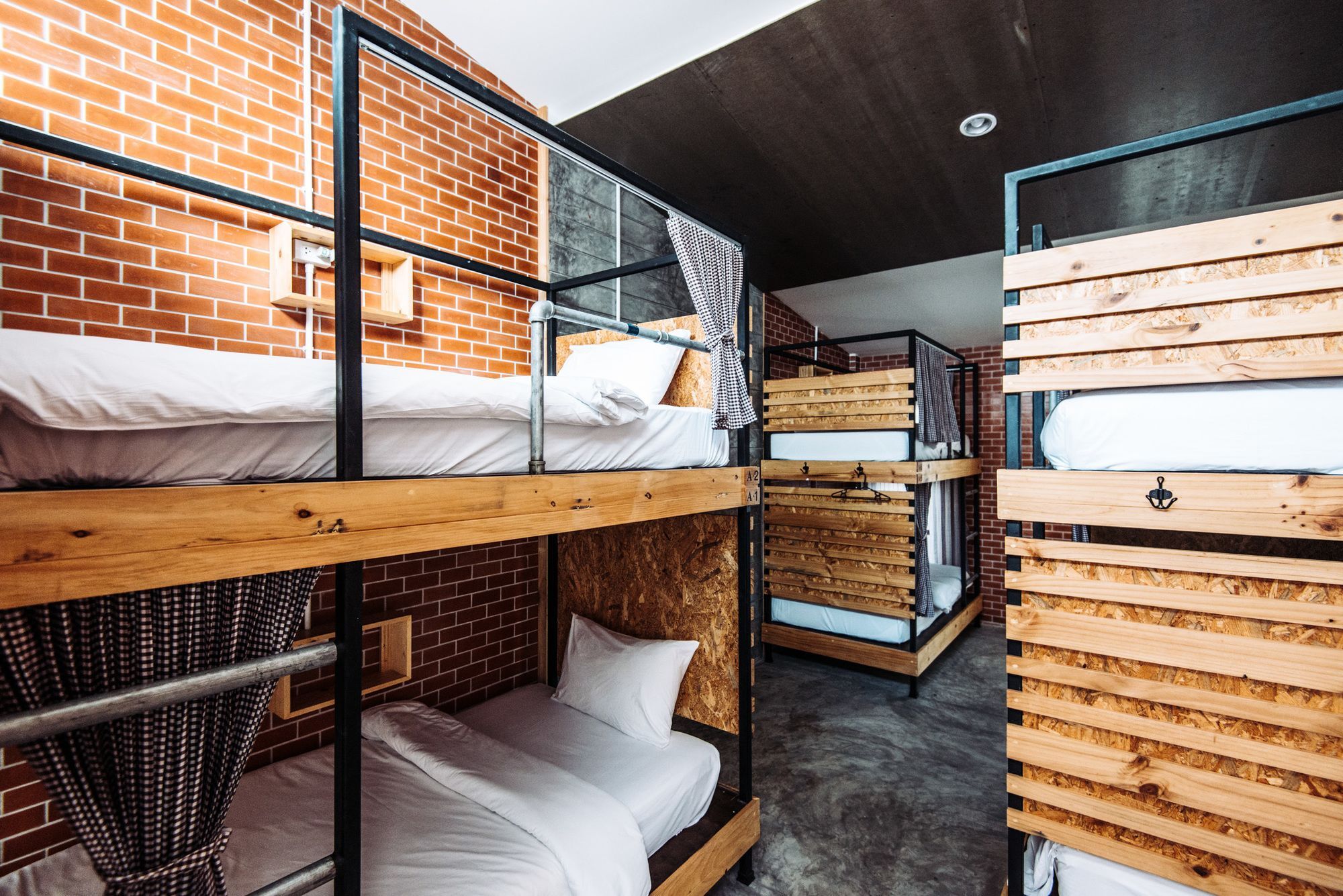 Chillhub Hostel Phuket Bang Tao Beach  Exteriör bild